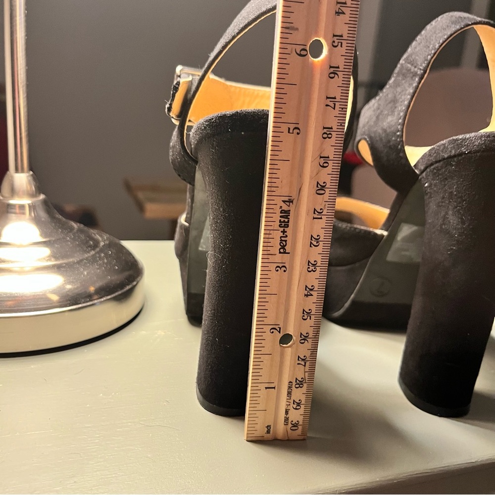 Black Suede Platform Heel Sandals - Women's Candie’s size 7 NWOT buckle straps - Picture 5 of 13